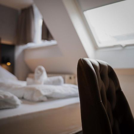 Junik Apartments Oberhausen Оберхаузен Экстерьер фото