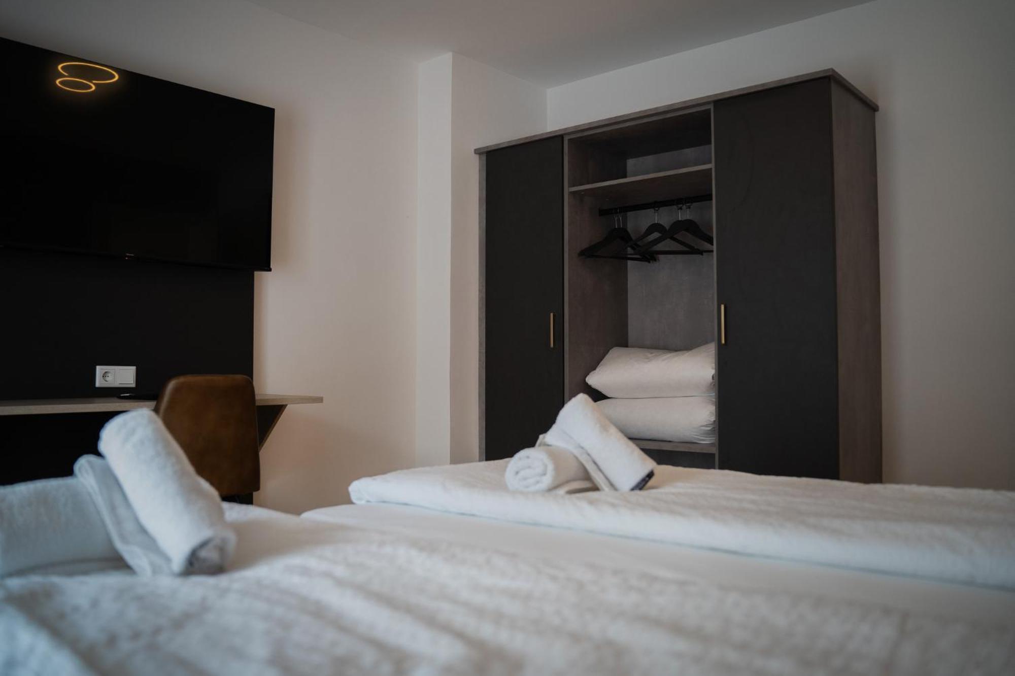 Junik Apartments Oberhausen Оберхаузен Экстерьер фото
