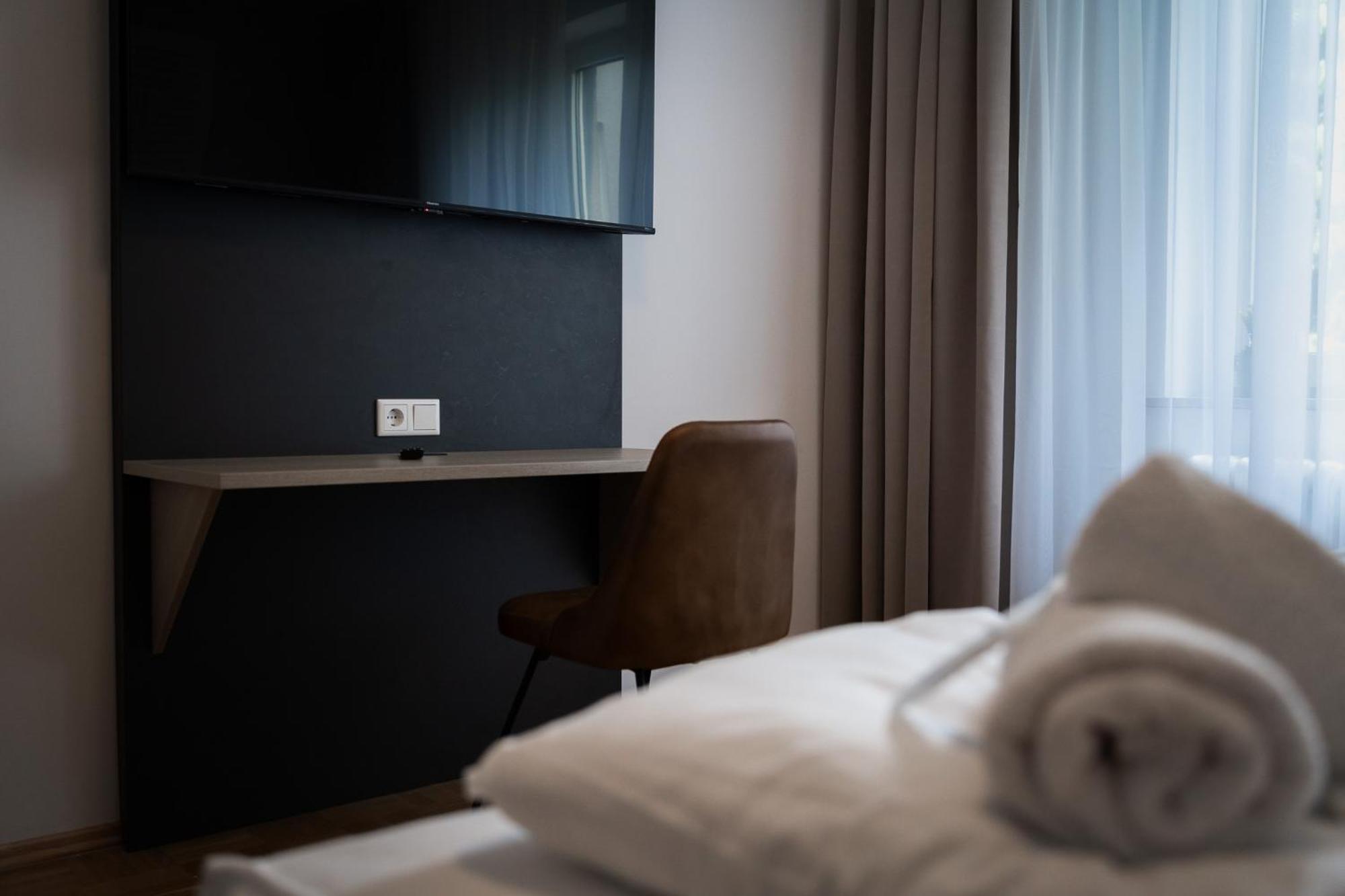 Junik Apartments Oberhausen Оберхаузен Экстерьер фото